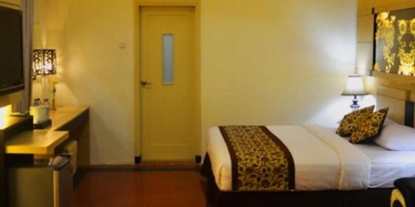 Srikandi Guesthouse Malang Room photo