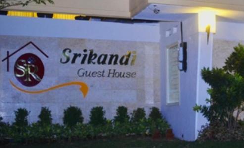 Srikandi Guesthouse Malang Exterior photo