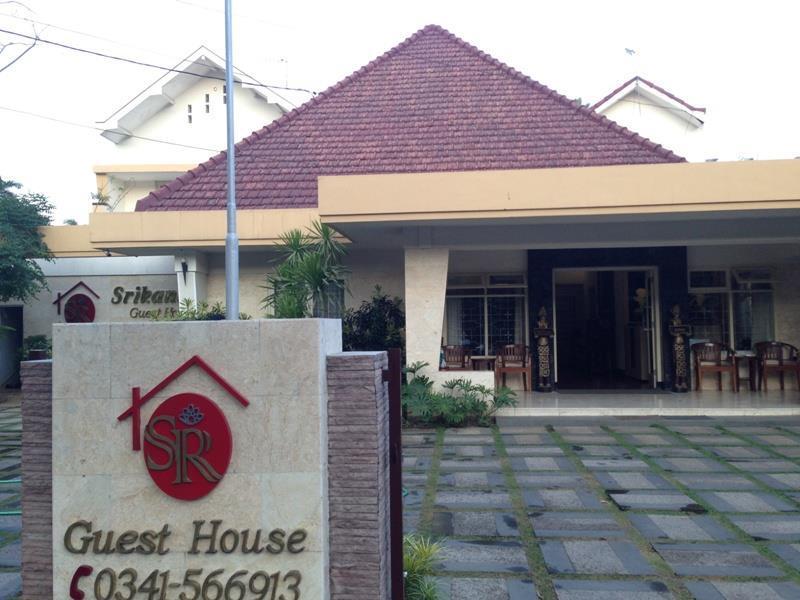 Srikandi Guesthouse Malang Exterior photo